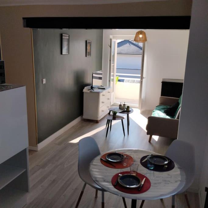 Appartement Verdoyant Au Bord Du Lac Leman Entre Evian Et Thonon Dans Une Villa Publier Eksteriør bilde